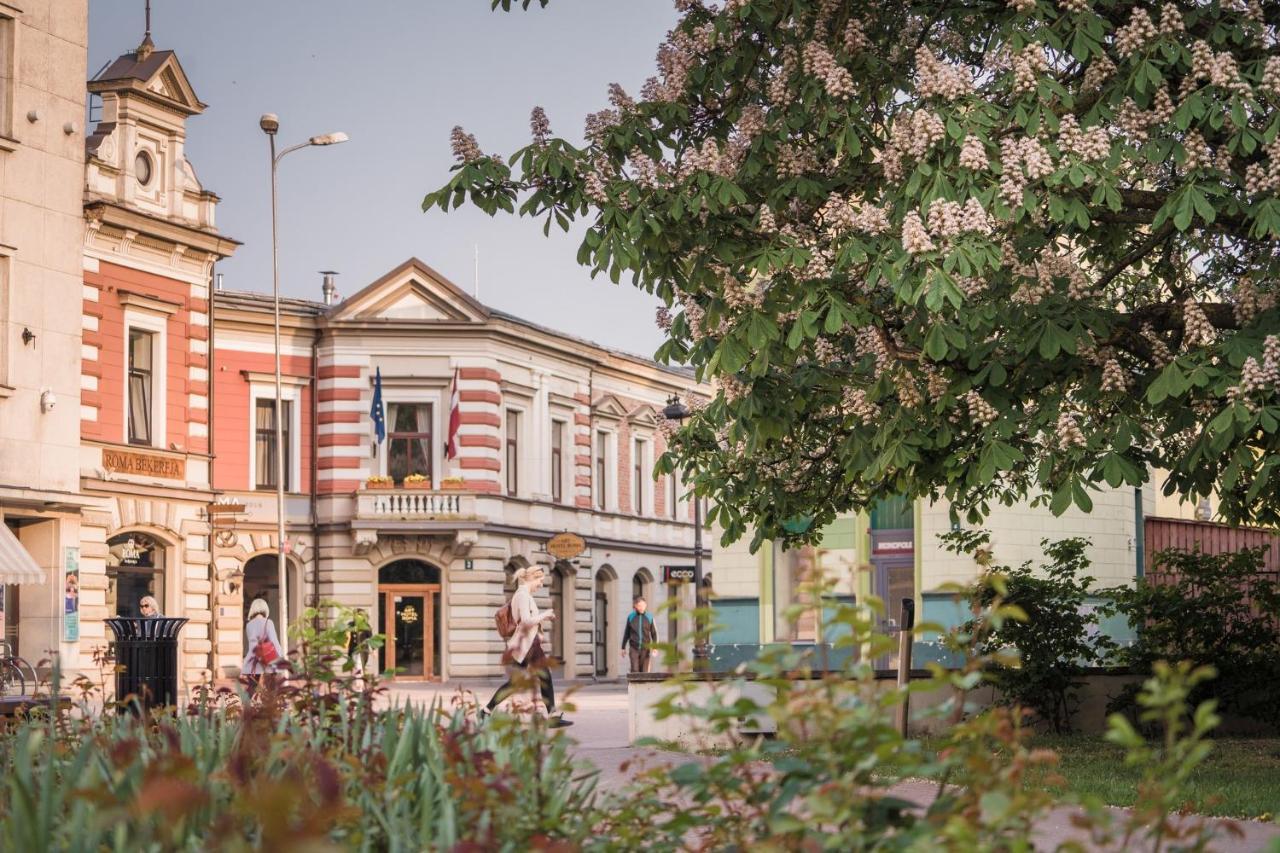 Art Hotel Roma Liepāja Extérieur photo