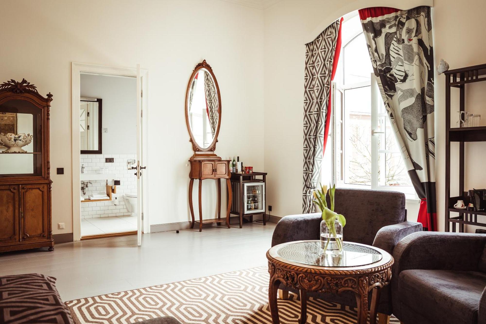Art Hotel Roma Liepāja Extérieur photo