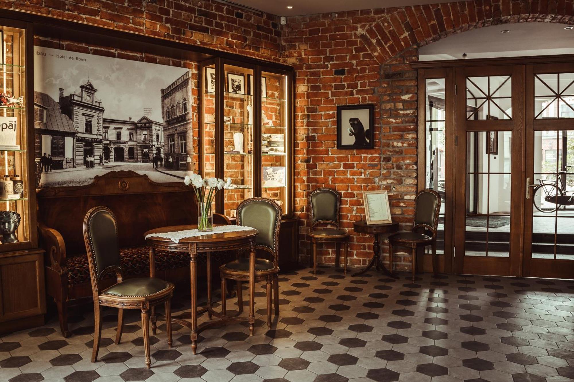 Art Hotel Roma Liepāja Extérieur photo